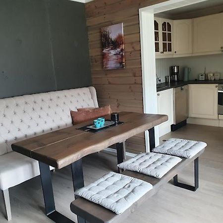 Molden 1 - Med Jacuzzi! Apartment Luster Екстериор снимка