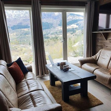 Molden 1 - Med Jacuzzi! Apartment Luster Екстериор снимка